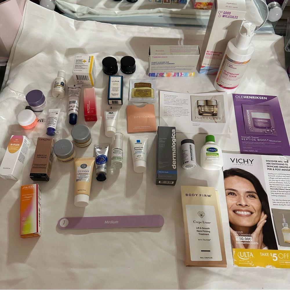 Ultimate Skincare minis travel set